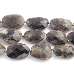 1 Long Strand Black Agate Faceted  Assorted Briolettes  - Assorted Briolettes  22mmx13mm-18mmx15mm-12 Inches BR1757