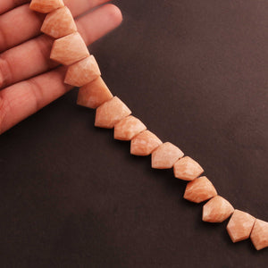 1 Strand Peach Moonstone  Faceted Briolettes- Fancy Shape Briolettes 12mmx9mm-19mmx13mm 10 Inch BR240