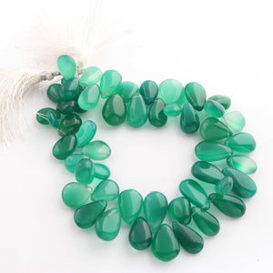 1  Strand Green Onyx Smooth Briolettes -Pear Shape Briolettes 6mmx4mm 12mmx6mm 10.5 Inches BR2019