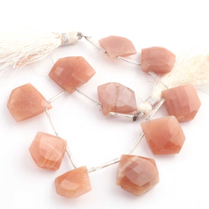 1 Strand Peach moonstone  Faceted Hexagon Shape Briolettes -  Hexagon Shape Beads 19mmx21mm-27mmx31mm 8.5 Inchs BR1389